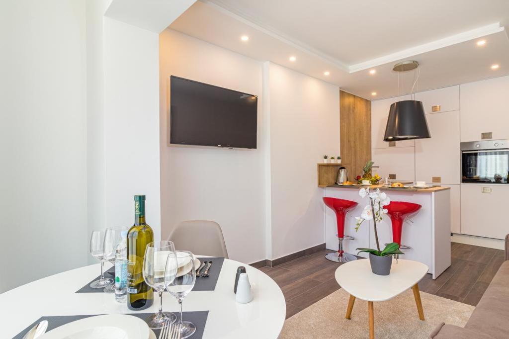 N&G New Apartment Stoja Beach Pula Exterior foto