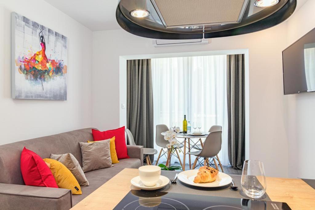 N&G New Apartment Stoja Beach Pula Exterior foto